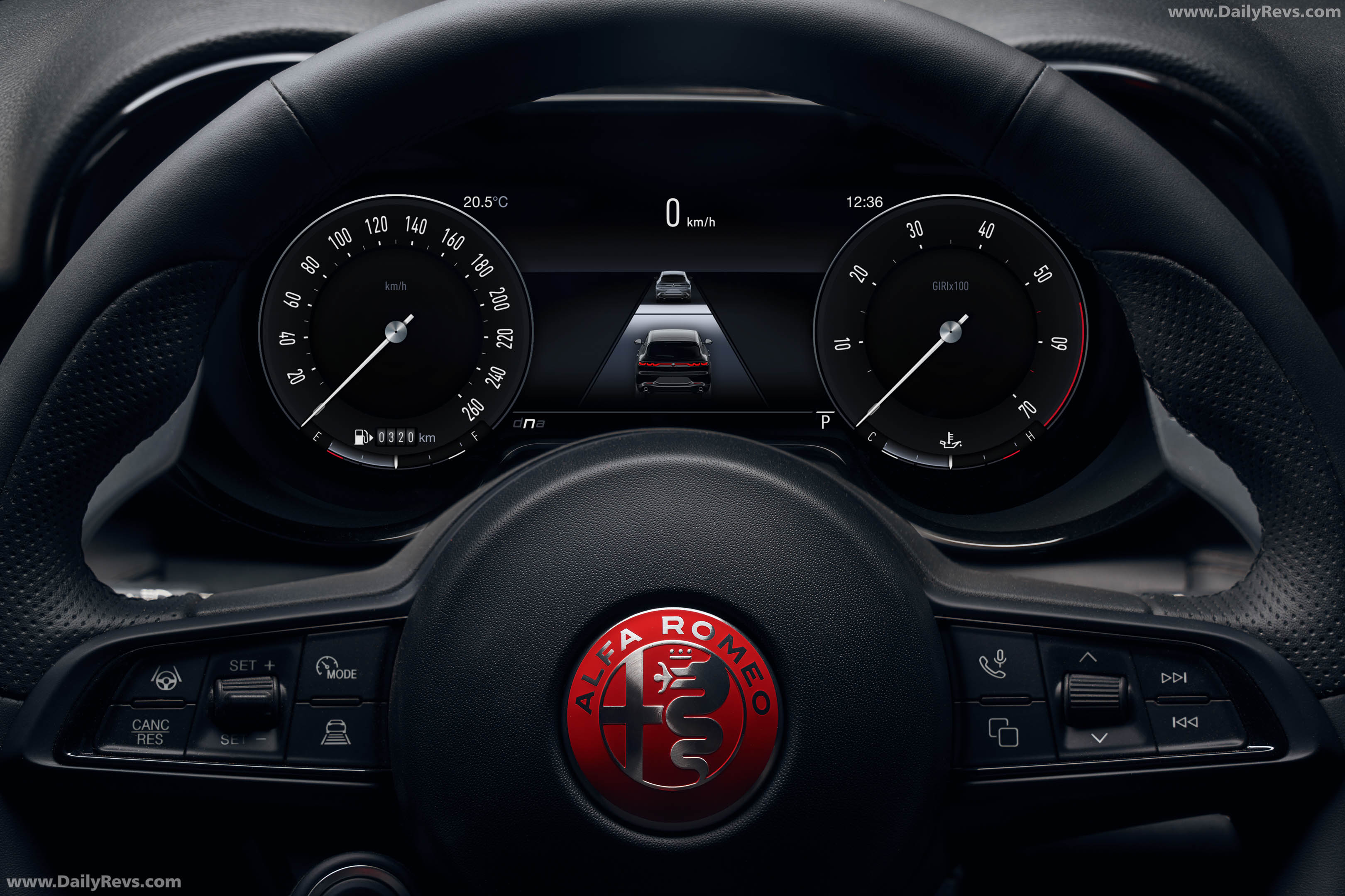 2027 Alfa Romeo Tonale Luna Rossa Interior